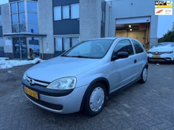 Opel Corsa 1.0-12V Comfort Easytronic 2002 - voorkant