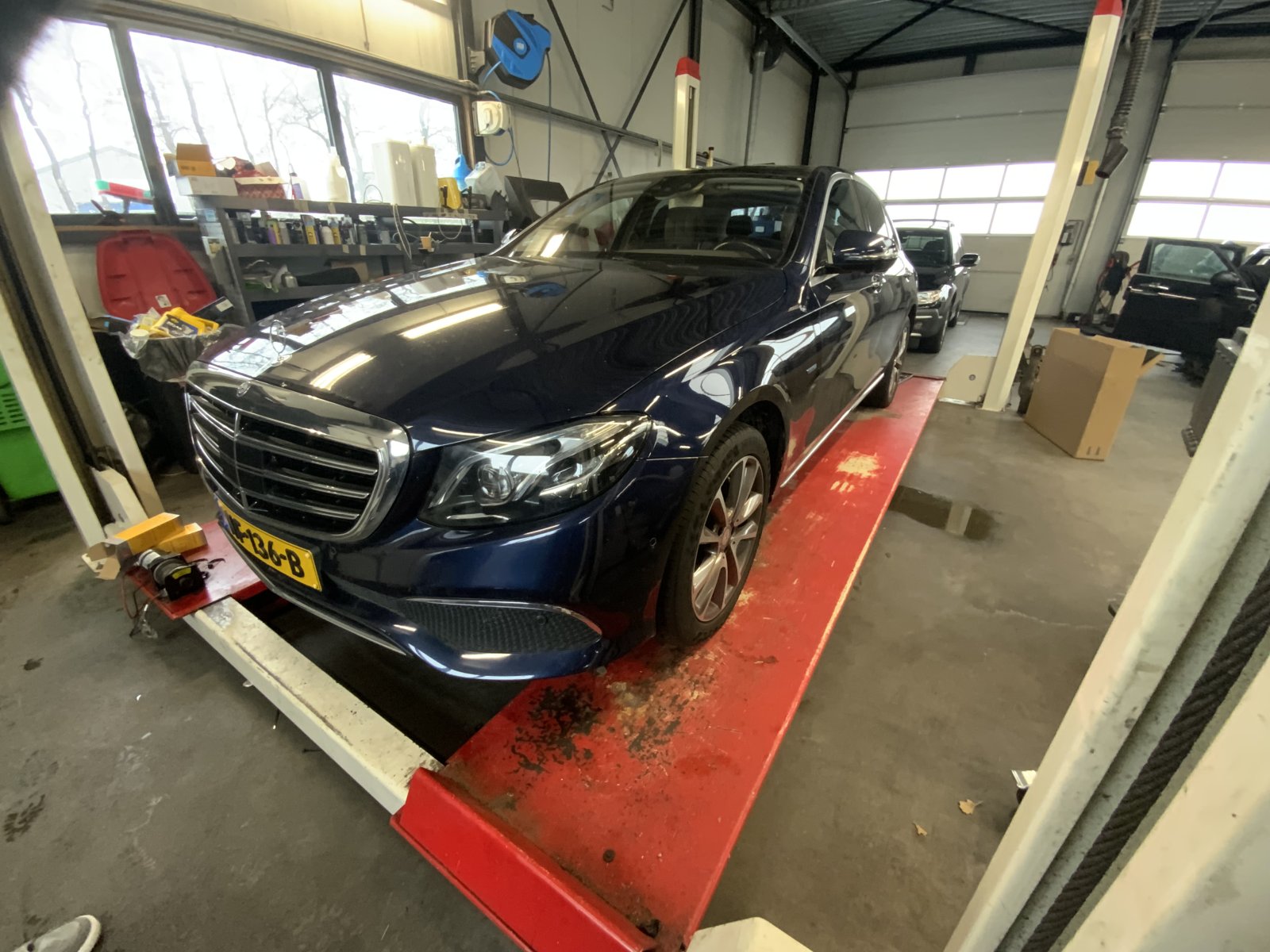 Mercedes-Benz E-klasse 350 e L.Ed. Pres.Pl. 2016 - voorkant