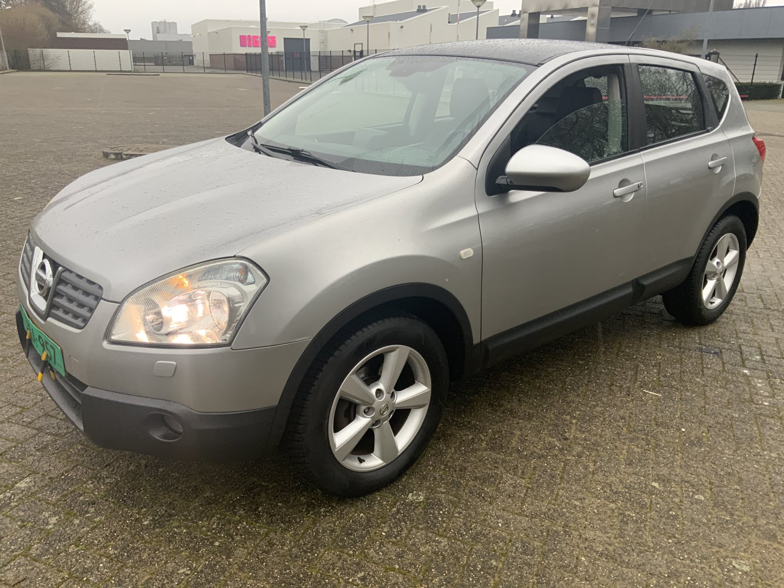 Nissan Qashqai 2.0 Tekna Prem. 4WD 2007 - voorkant