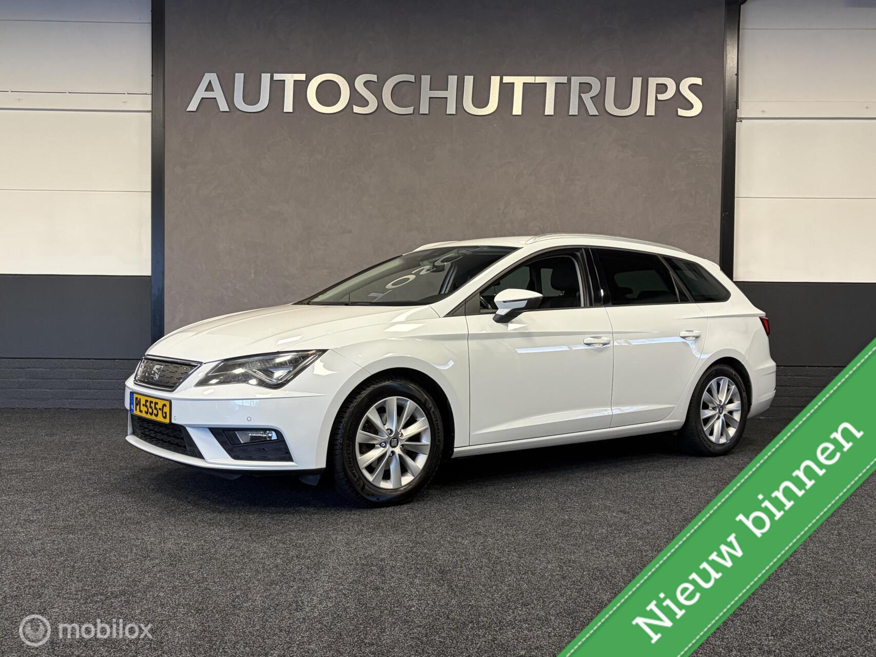 Seat Leon 1.0 EcoTSI Intense AUTOMAAT / CARPLAY-MEDIA / LED / STOELVER. / AFN. TR.HAAK / CRUISE / KEYLESS 2017 - voorkant
