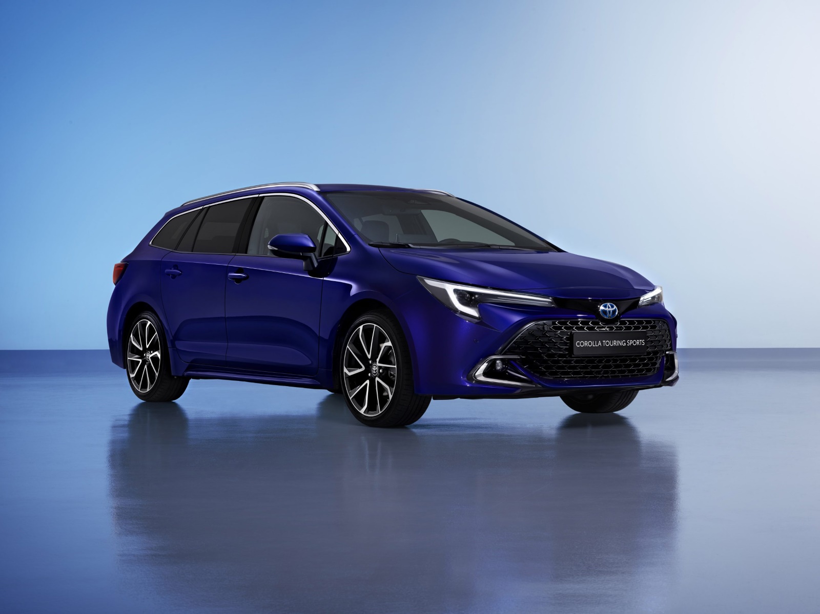 Toyota Corolla Touring Sports Hybrid 140 Dynamic 2025 - voorkant