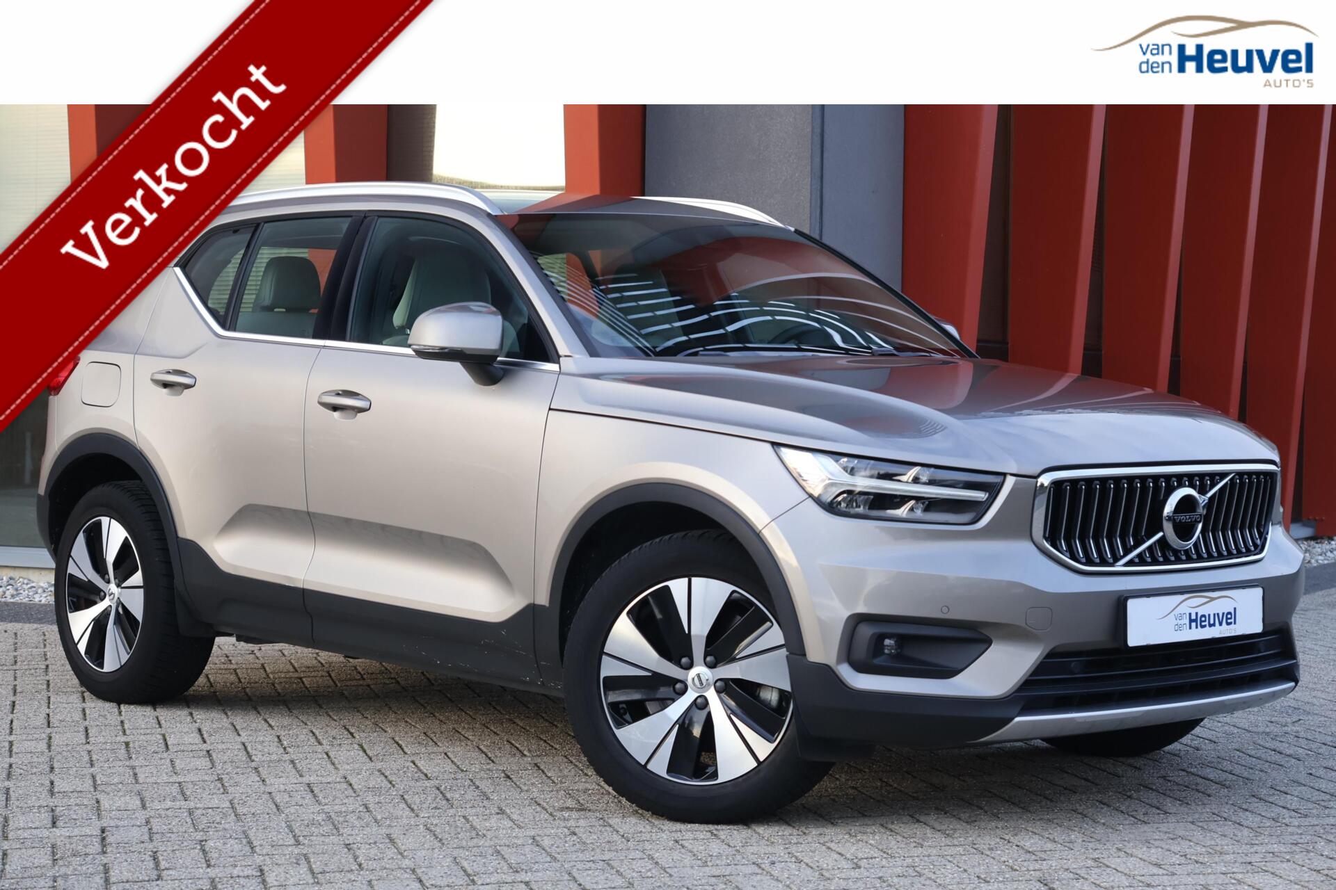 Volvo XC40 T4 Recharge Inscription | Parkeercamera | Stoelverwarming | Leder | Keyless 2021 - voorkant