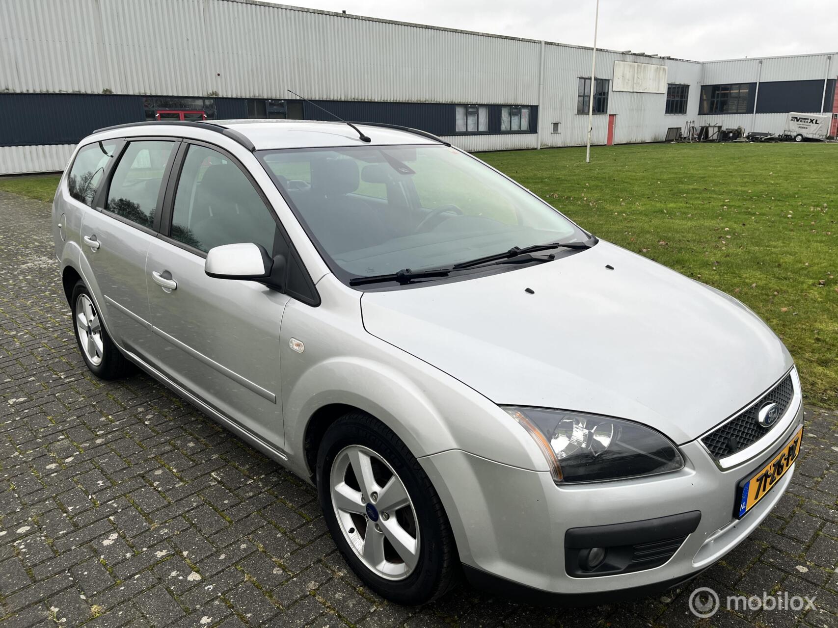 Foto van FORD FOCUS