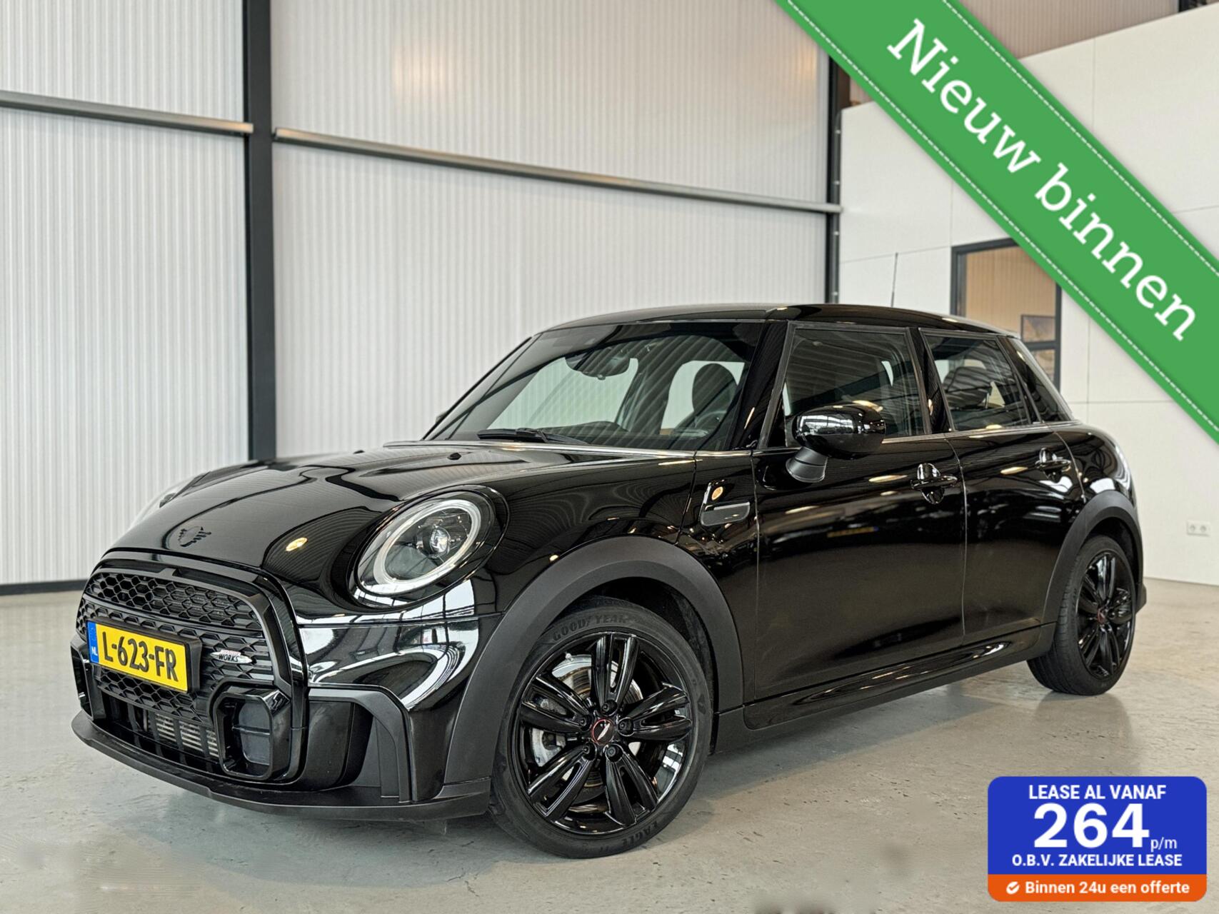 Mini Cooper 1.5 Cooper John Cooper Works 2021 - voorkant