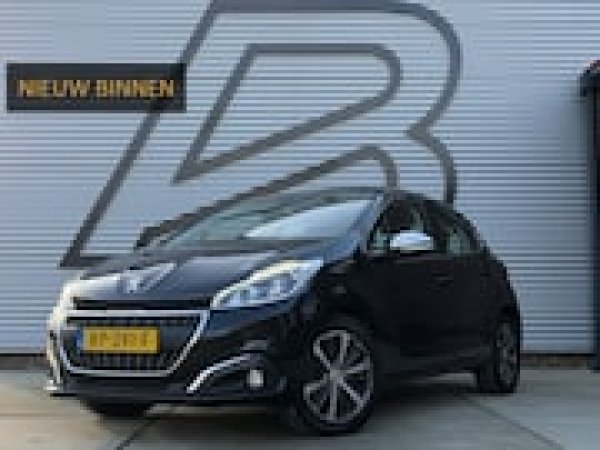 Peugeot 208 1.2 PureTech Allure 2017 - voorkant