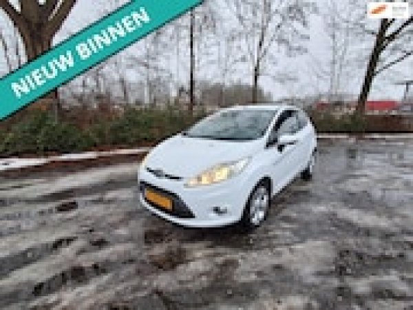 Ford Fiesta 1.4 Ghia 2009 - voorkant