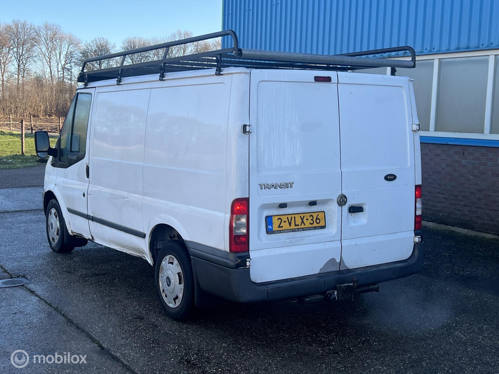 Foto van Ford Transit 260s Van 85dpf LR 4.23