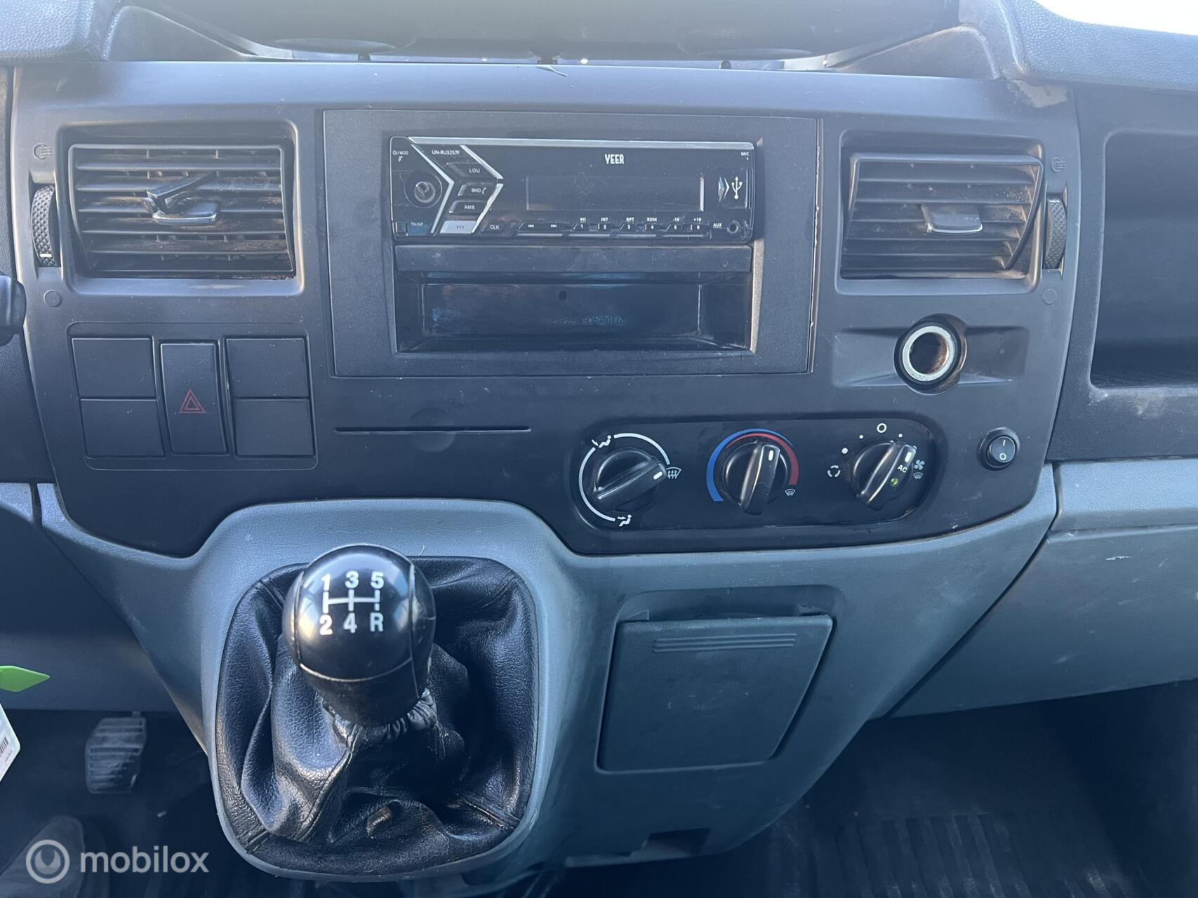 Foto van Ford Transit 260s Van 85dpf LR 4.23