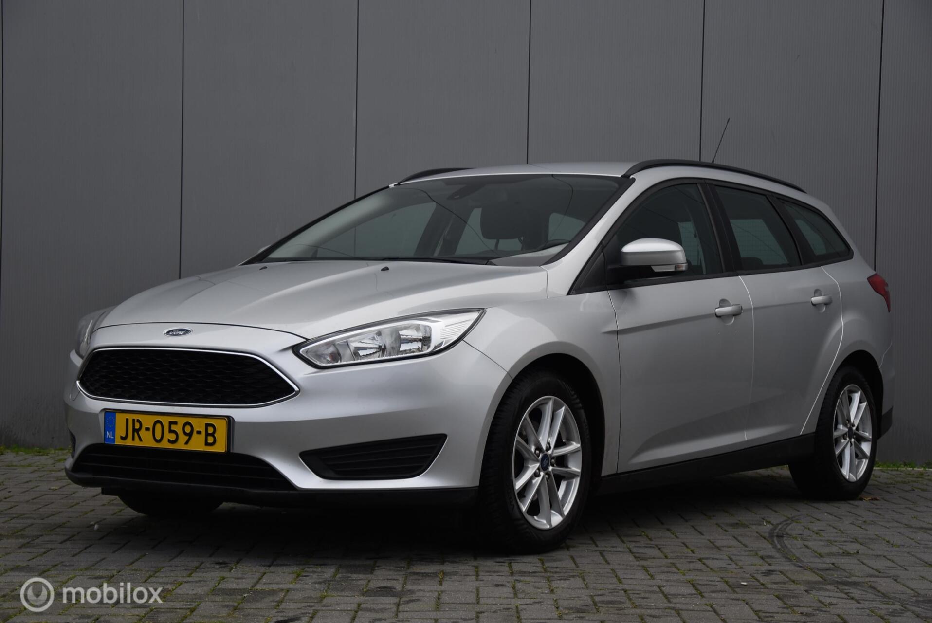 Ford Focus 1.0 | Cruise | Navi | Airco | 2016 - voorkant