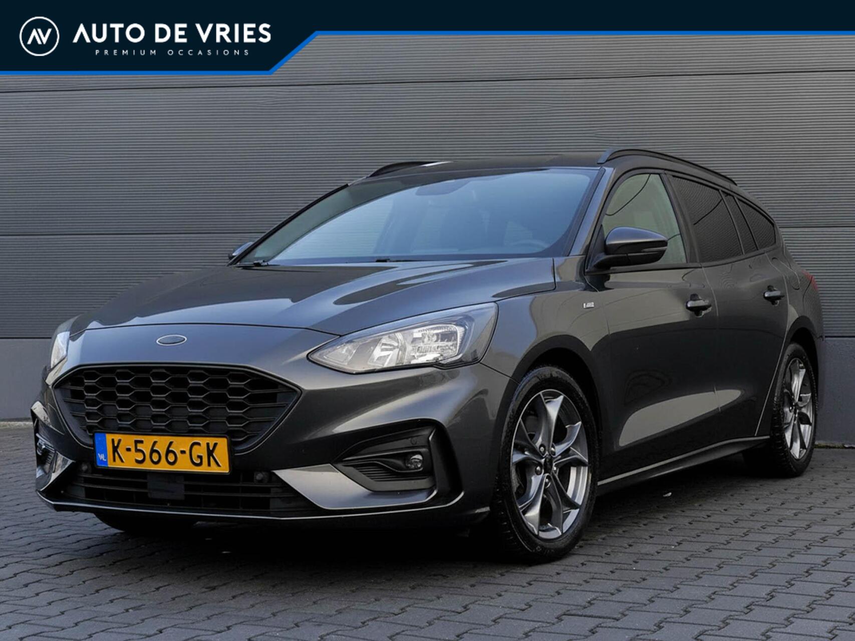 Ford Focus 1.0 EcoBoost Hybrid 125pk ST Line | Carplay | Winterpakket | Privacy glass 2020 - voorkant