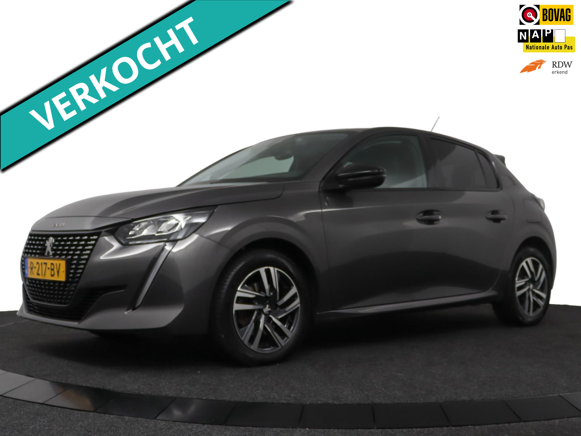 Peugeot 208 1.2 T 100pk Automaat Allure Pack - Camera/Navigatie/Apple/VC/Ecc 2022 - voorkant