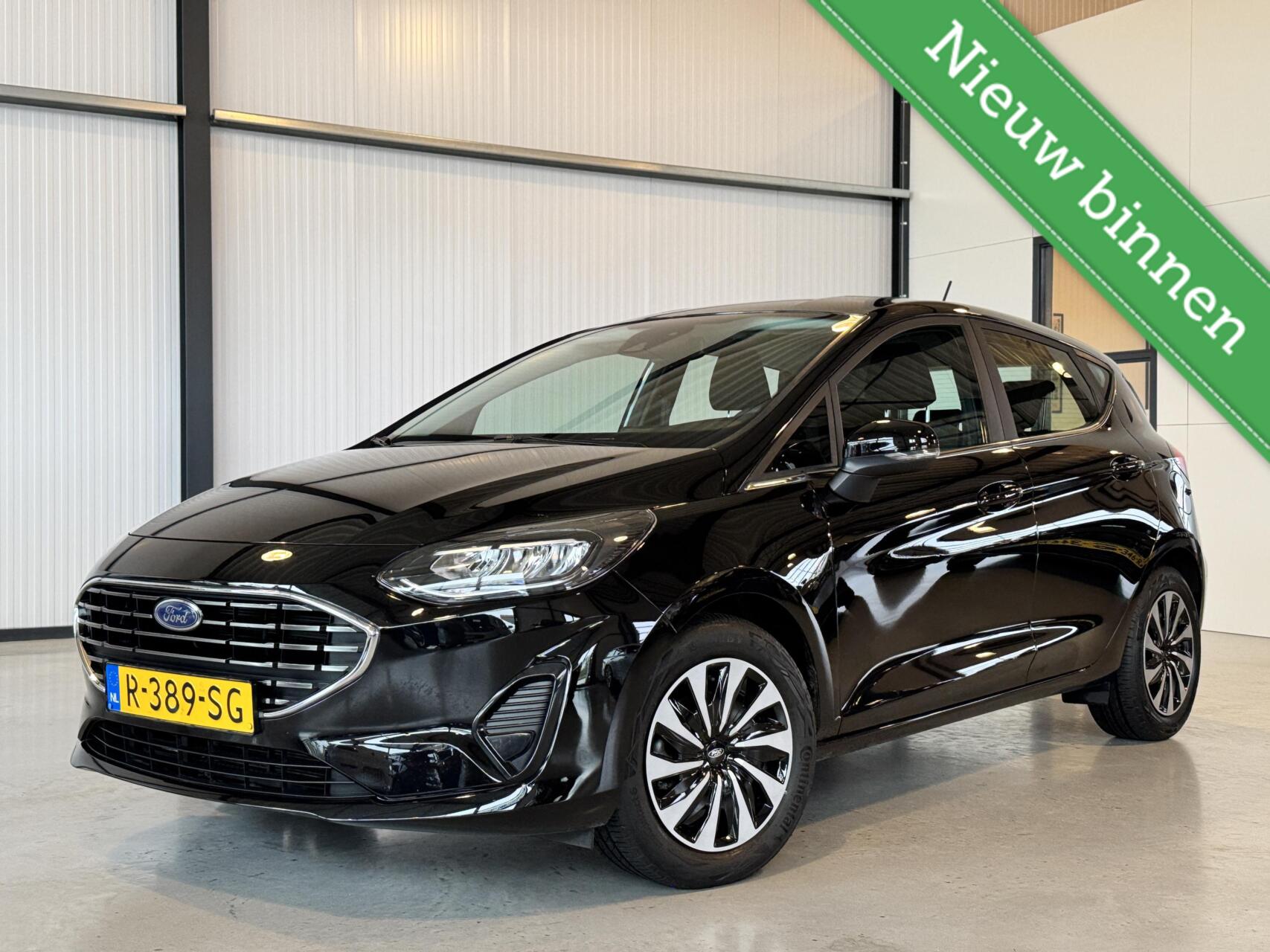 Ford Fiesta 1.0 EcoBoost 125pk Hybrid Titanium 2022 - voorkant