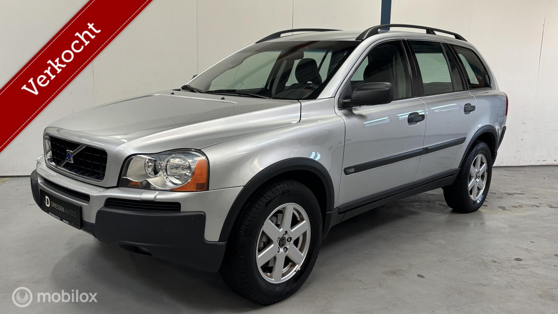 Volvo Xc90 2.5 T Momentum DEALER ONDERHOUDEN / XENON 2004 - voorkant