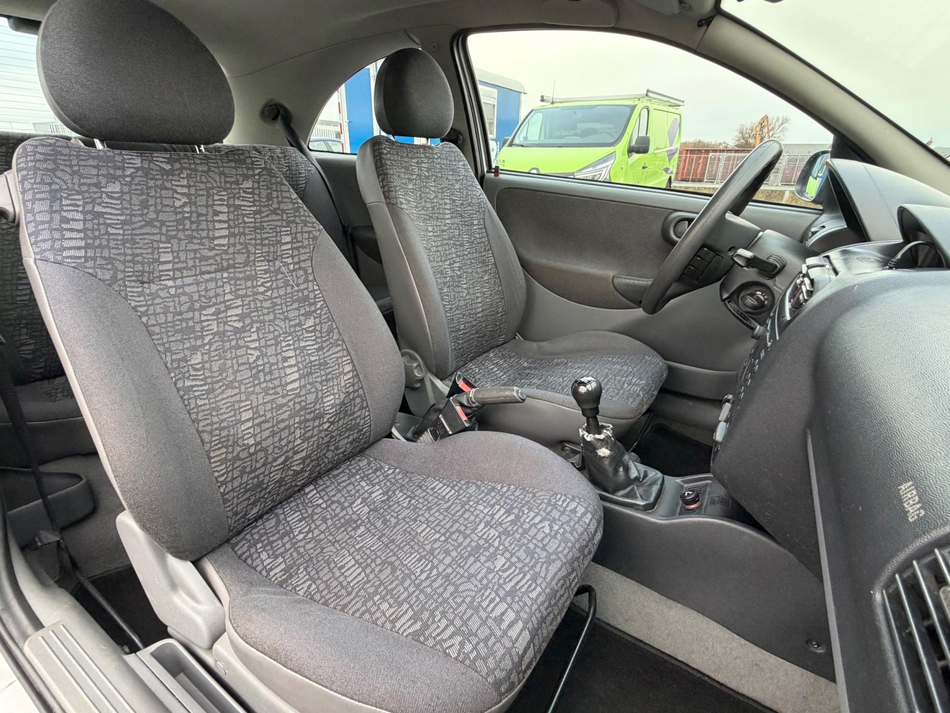 Foto van Opel Corsa-c
