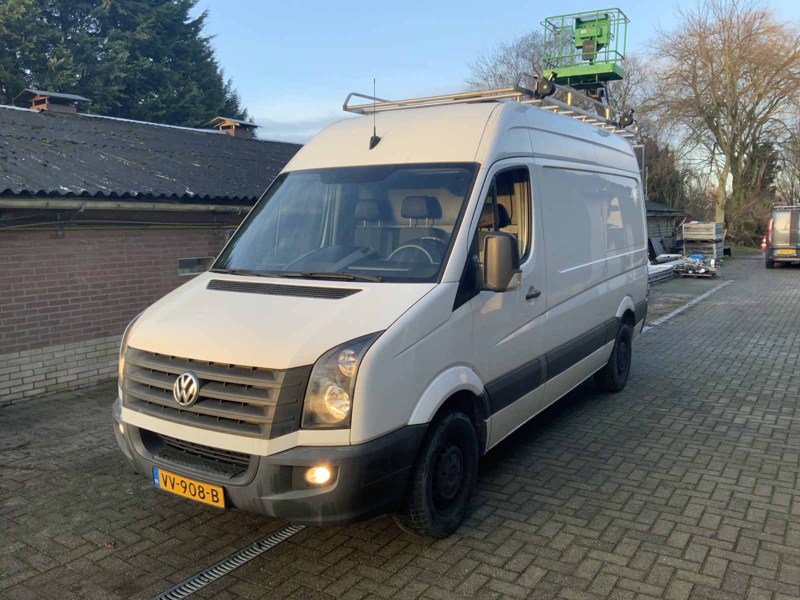 Volkswagen Crafter 32 2.0 TDI L2H2 2016 - voorkant