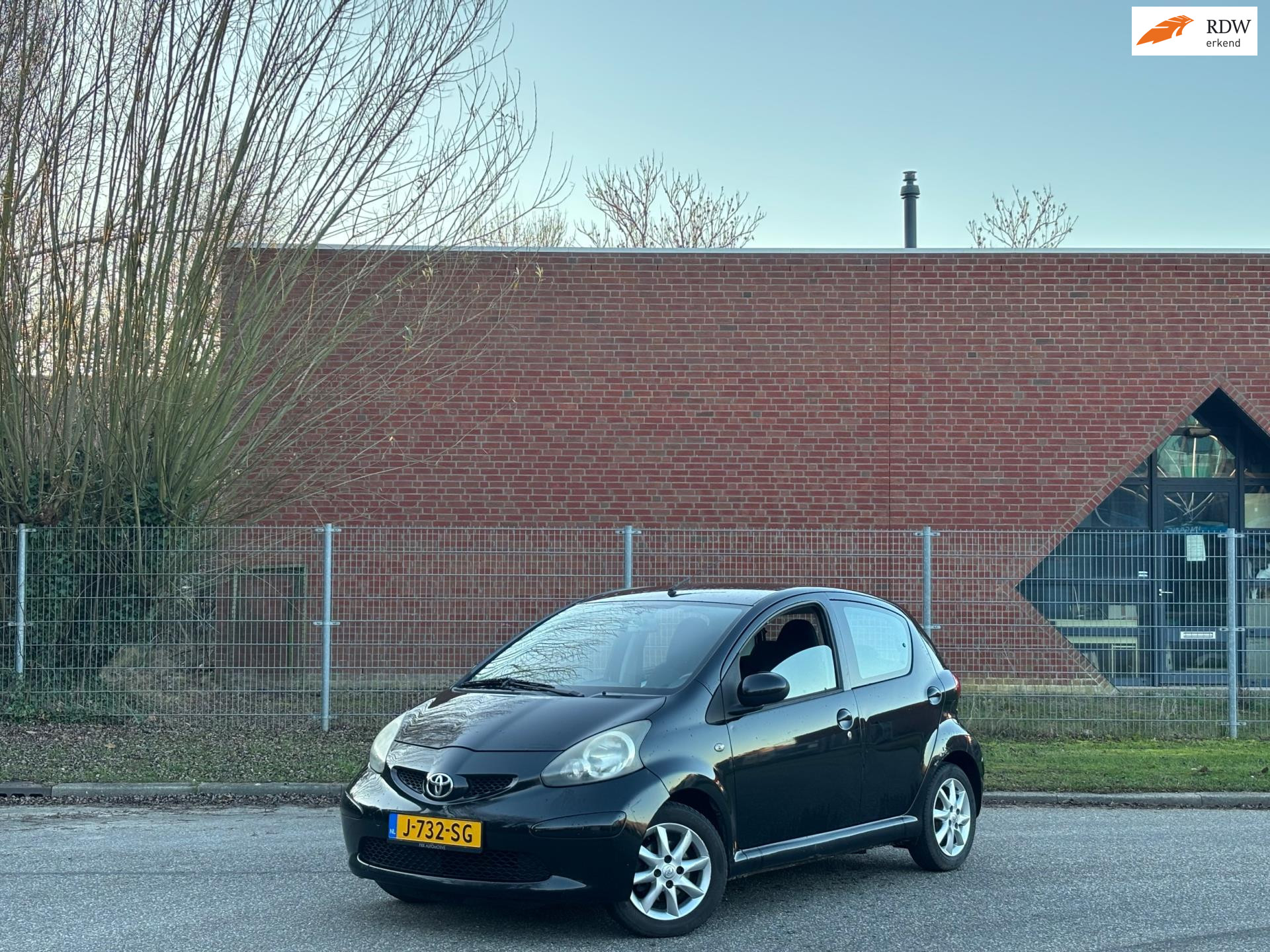 Toyota Toyota Aygo 1.0-12V | Airco | El. Ramen | Sportvelgen| APK tot 12-10-2026 |Meeneemprijs! 2006 - voorkant