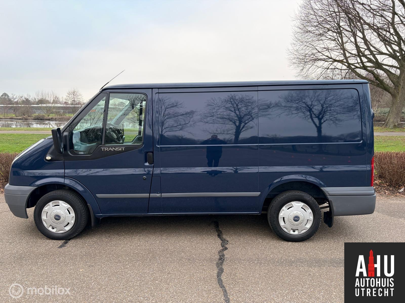 Foto van Ford Transit 260s Van 85dpf LR 4.23