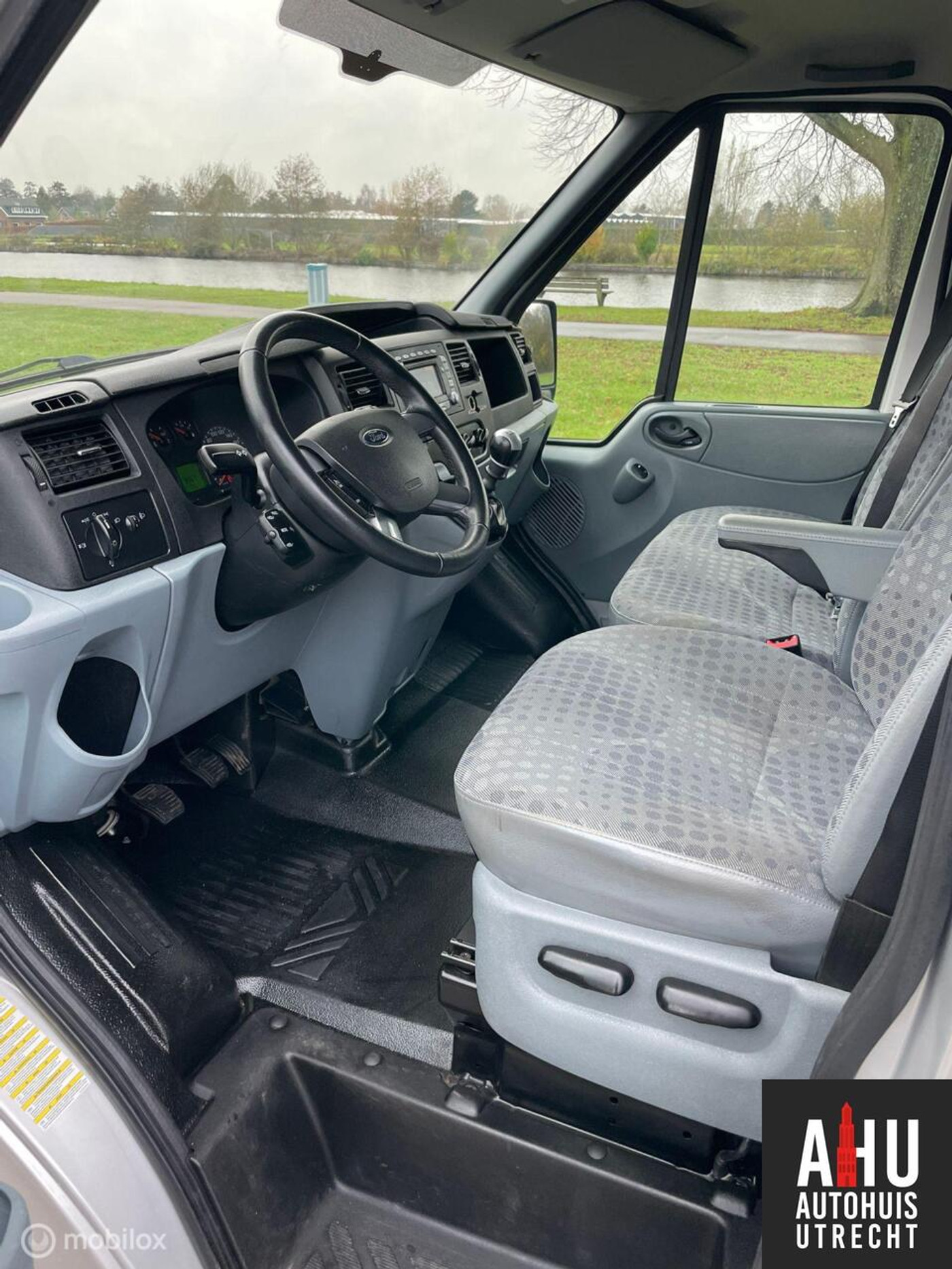 Foto van Ford Transit 350lef Van 200dpf 3,58