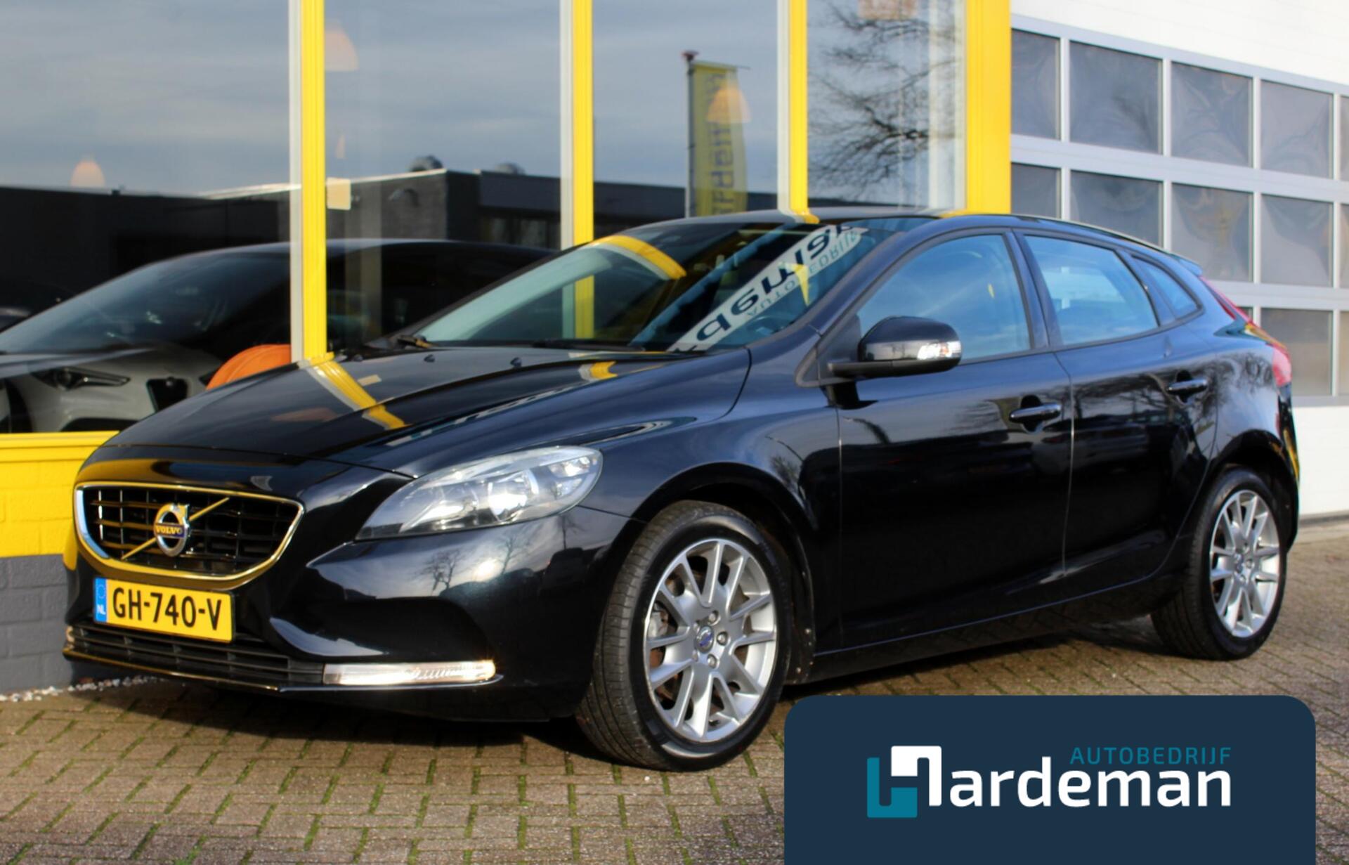 Volvo V40 1.6 T3 Momentum Panorama 2013 - voorkant