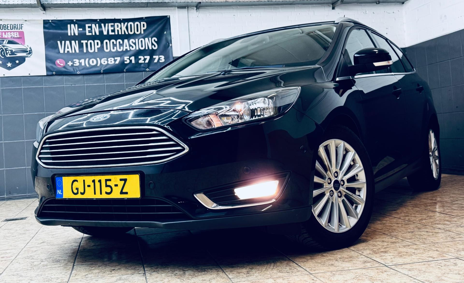 Ford Focus 1.0 Titanium Edition/3DE EIG/RIJKLAAR/ 2015 - voorkant