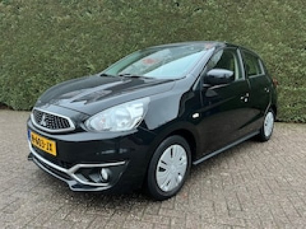 Foto van Mitsubishi Space Star
