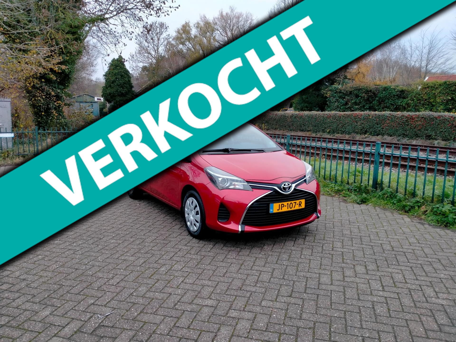 Toyota Toyota Yaris 1.3 VVT-i Aspiration airco trekhaak 1e eig. ALLINPRIJS 2016 - voorkant