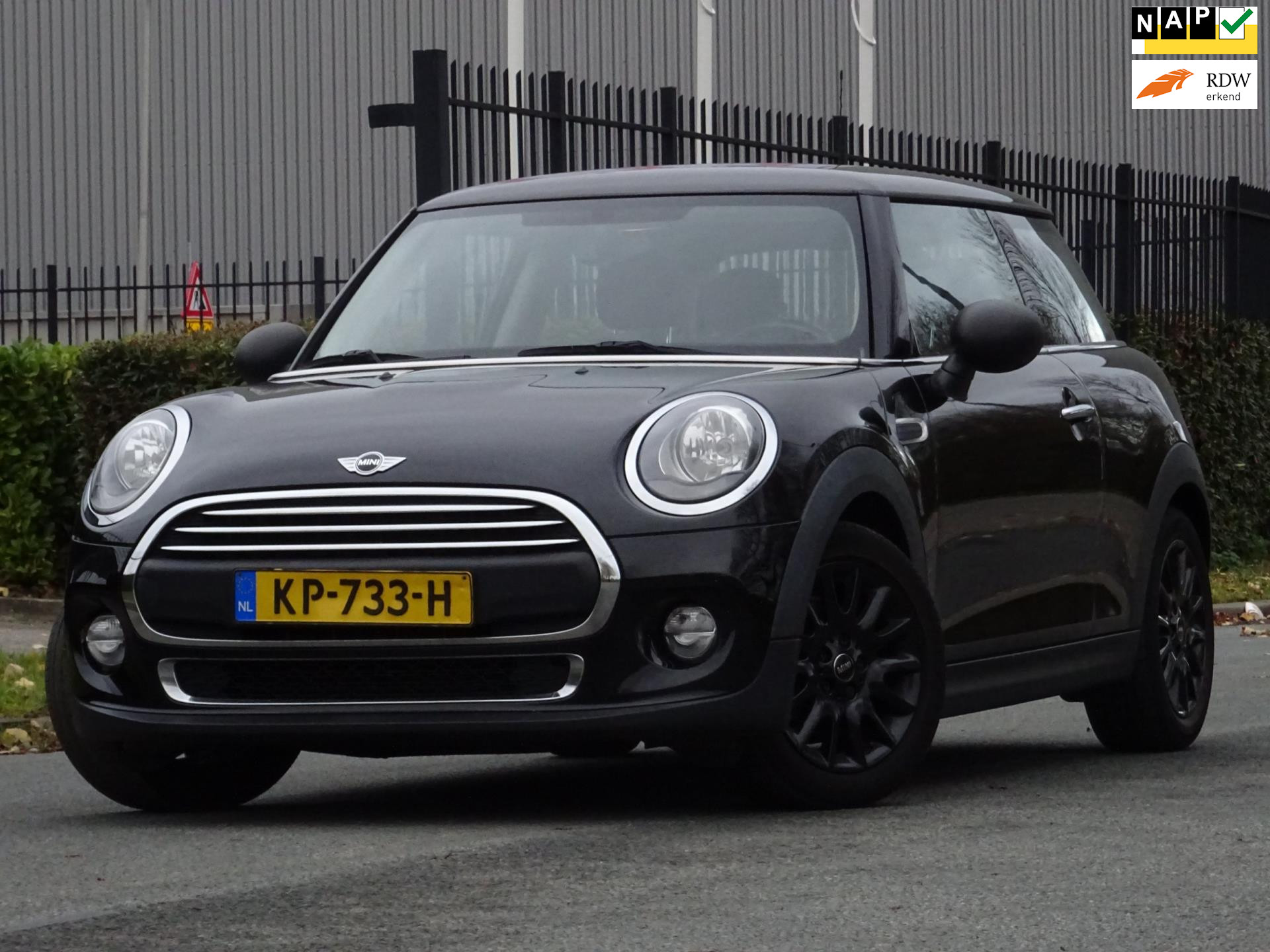 Foto van MINI ONE