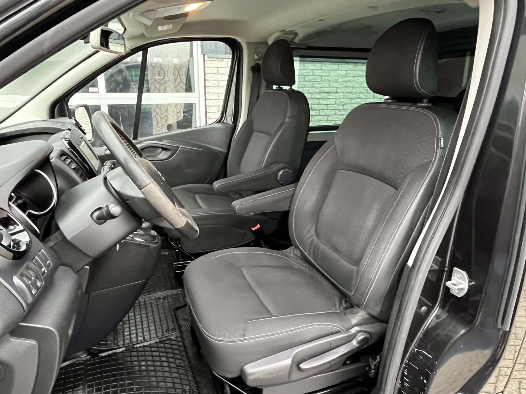 Foto van Opel Vivaro