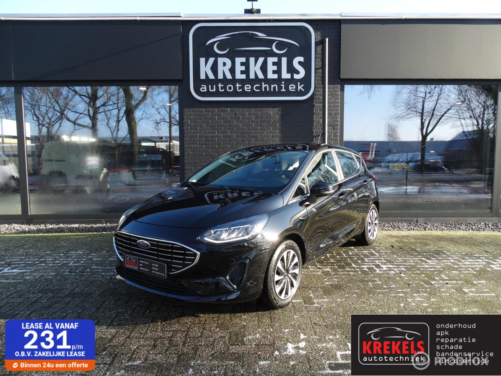 Ford Fiesta 1.0 EcoBoost Hybrid Titanium | Lage KM 2023 - voorkant