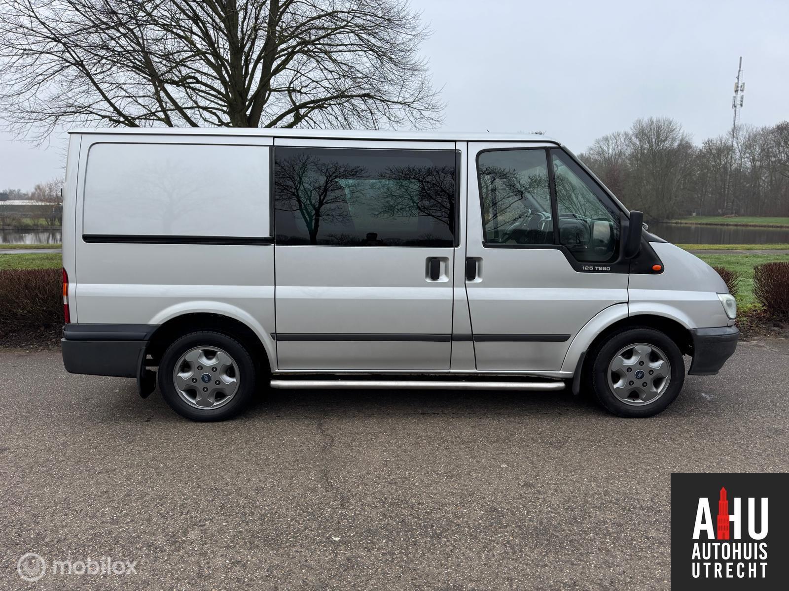 Foto van Ford Transit 260s FD DC 125 LR 4,23
