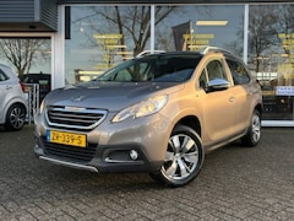 Peugeot 2008 1.2 PureTech Allure 2016 - voorkant
