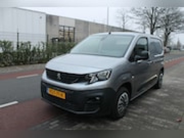Foto van Peugeot Partner