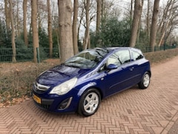 Opel Corsa 1.2-16V Essentia 2007 - voorkant