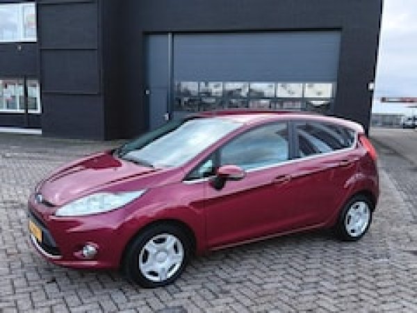 Ford Fiesta 1.25 Ghia 2009 - voorkant