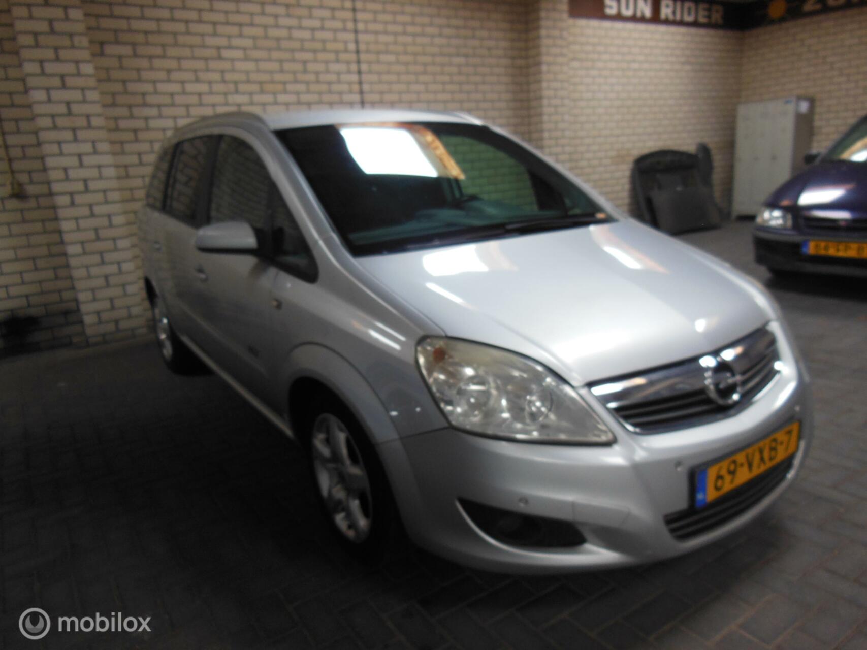 Foto van Opel Zafira