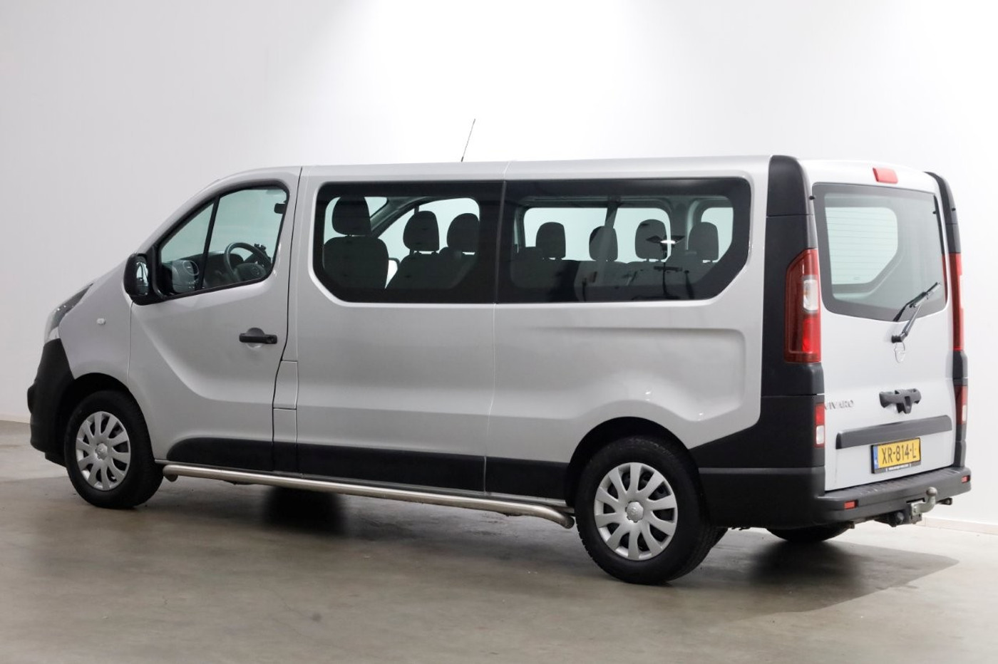 Foto van Opel Vivaro-b