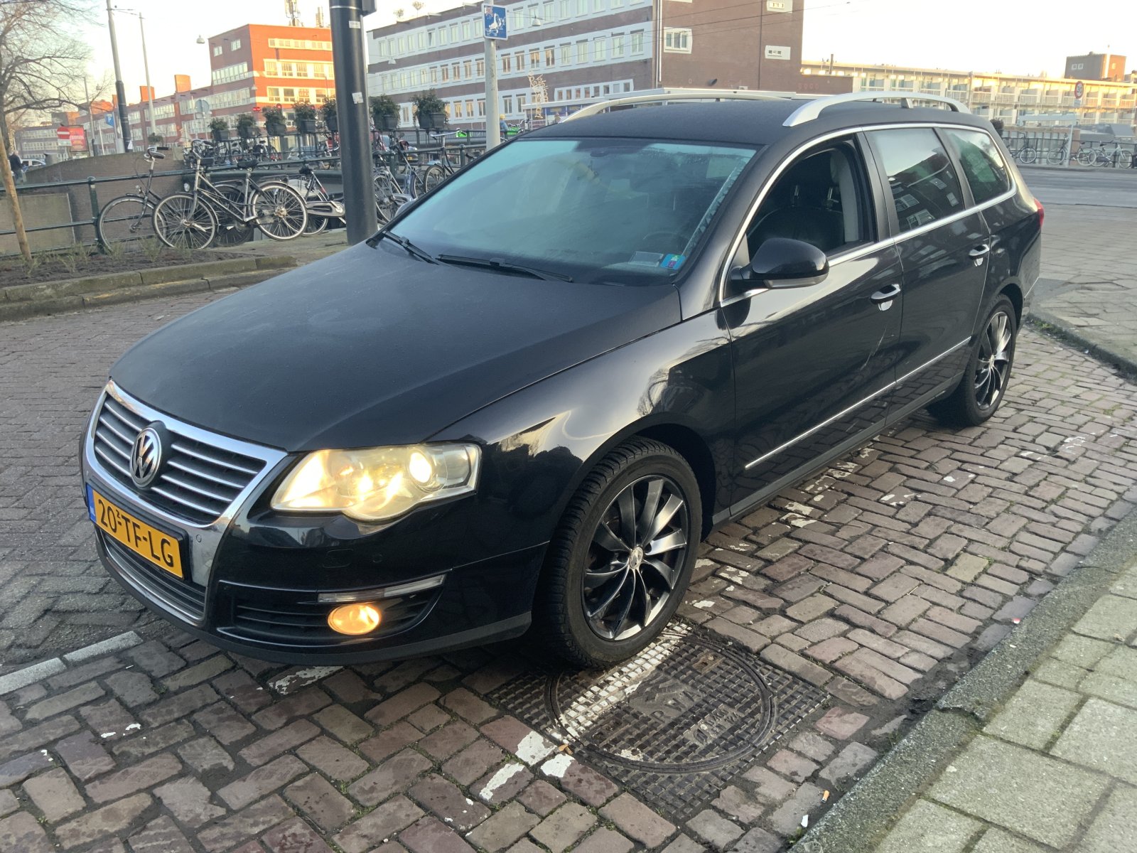 Volkswagen Passat Variant 2.0 FSI Highline Bns 2006 - voorkant