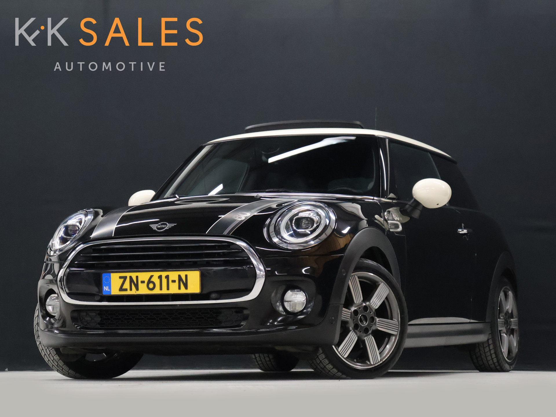 Mini Cooper 1.5 Cooper 60 Years Edition JCW 2019 - voorkant