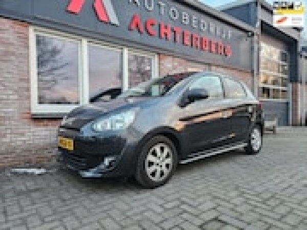 Foto van Mitsubishi Space Star