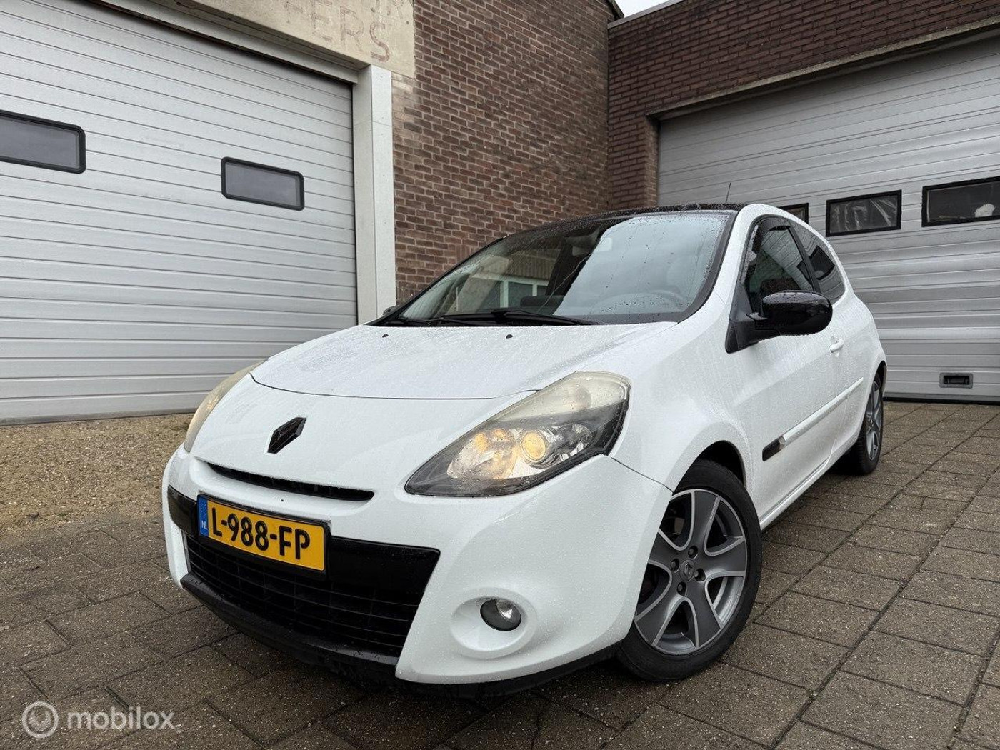 Renault Clio 1.2 TCe 20th Anniversary 2010 - voorkant