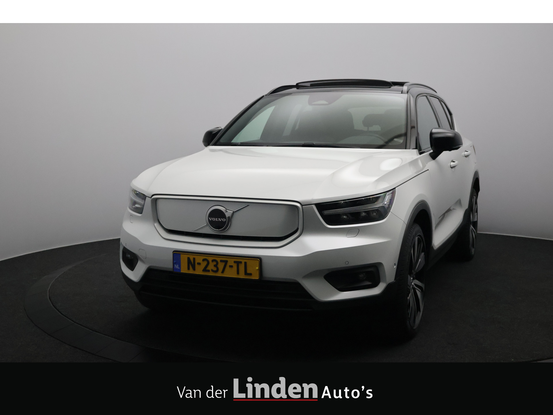 Volvo XC40 Recharge Pro SOH 93,4% | Warmtepomp | Panoramadak | Harman/Kardon | 360° Camera 2021 - voorkant