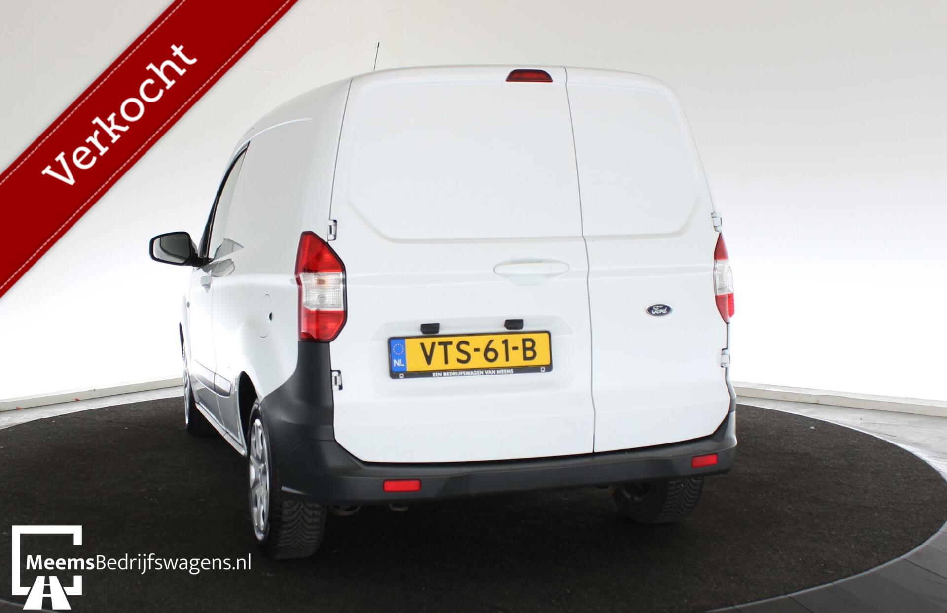 Foto van Ford Transit Courier Airco Cruise Stoelverw Bleut
