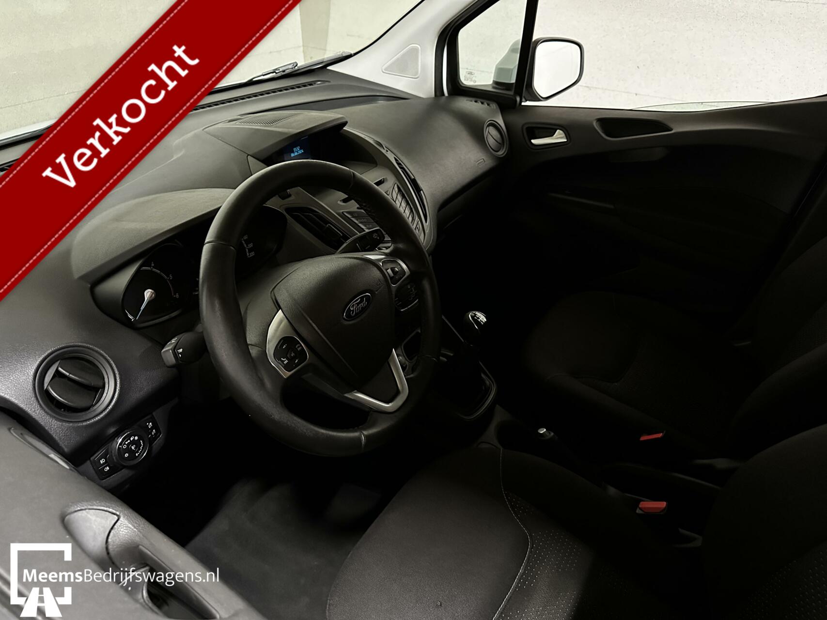 Foto van Ford Transit Courier Airco Cruise Stoelverw Bleut
