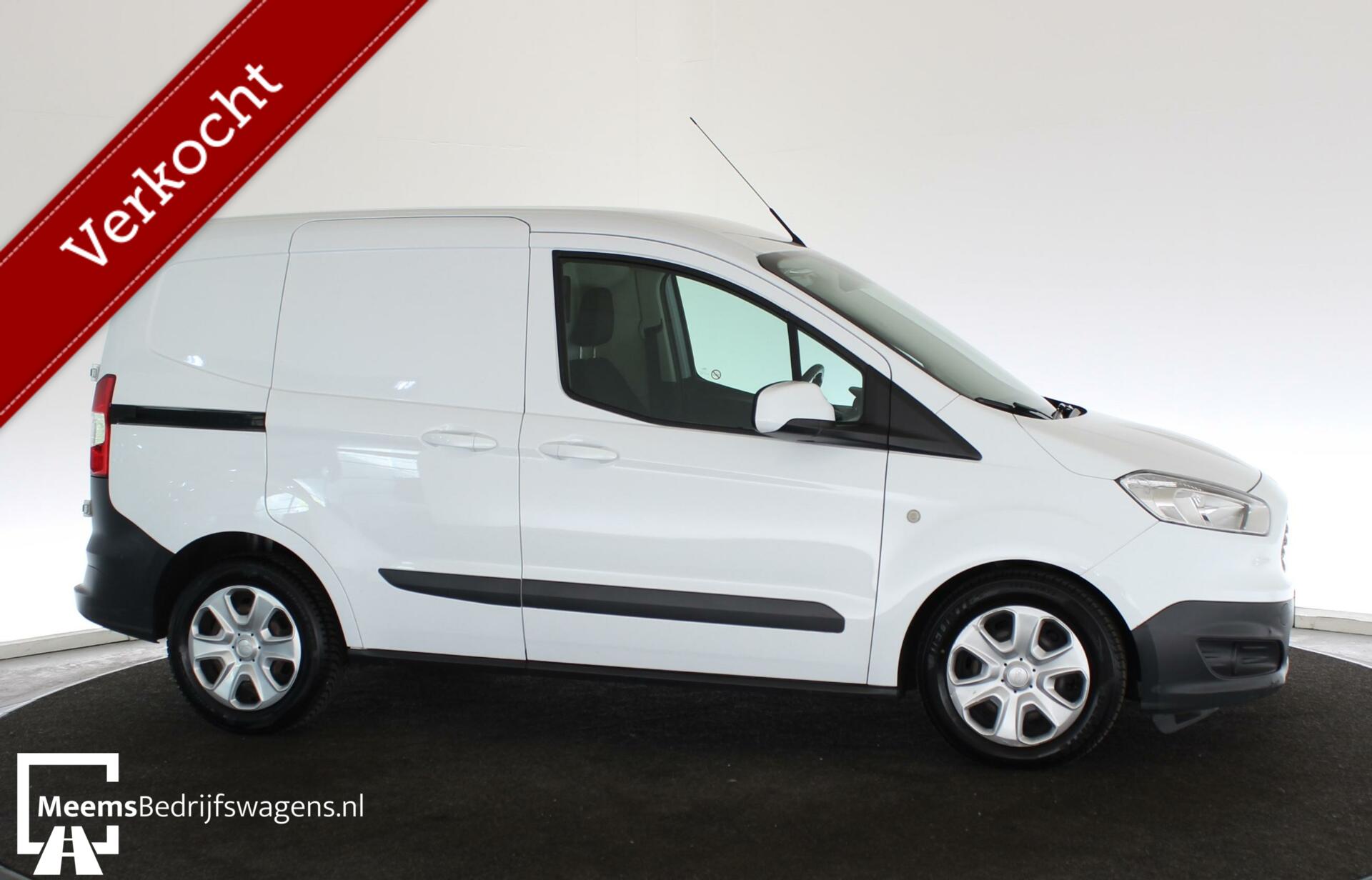 Foto van Ford Transit Courier Airco Cruise Stoelverw Bleut