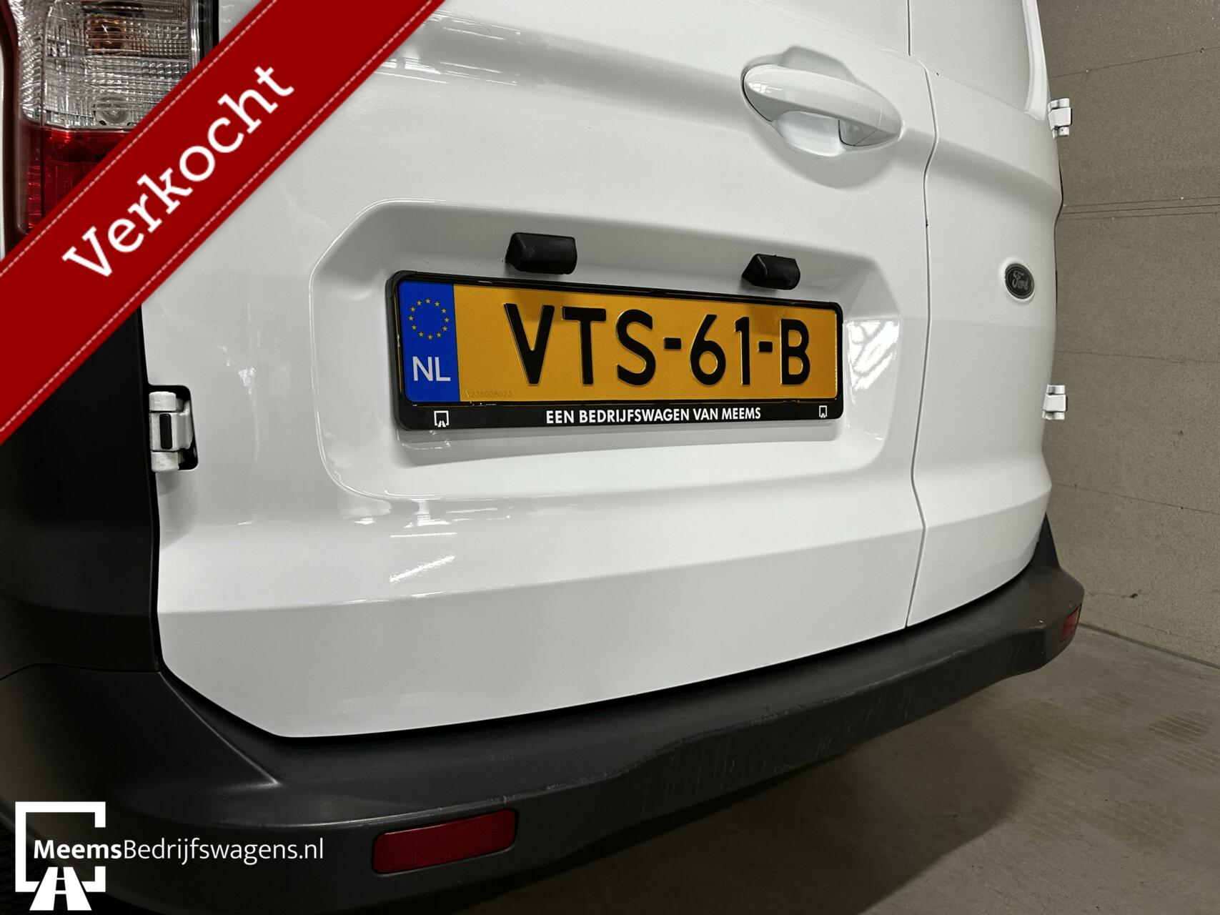 Foto van Ford Transit Courier Airco Cruise Stoelverw Bleut