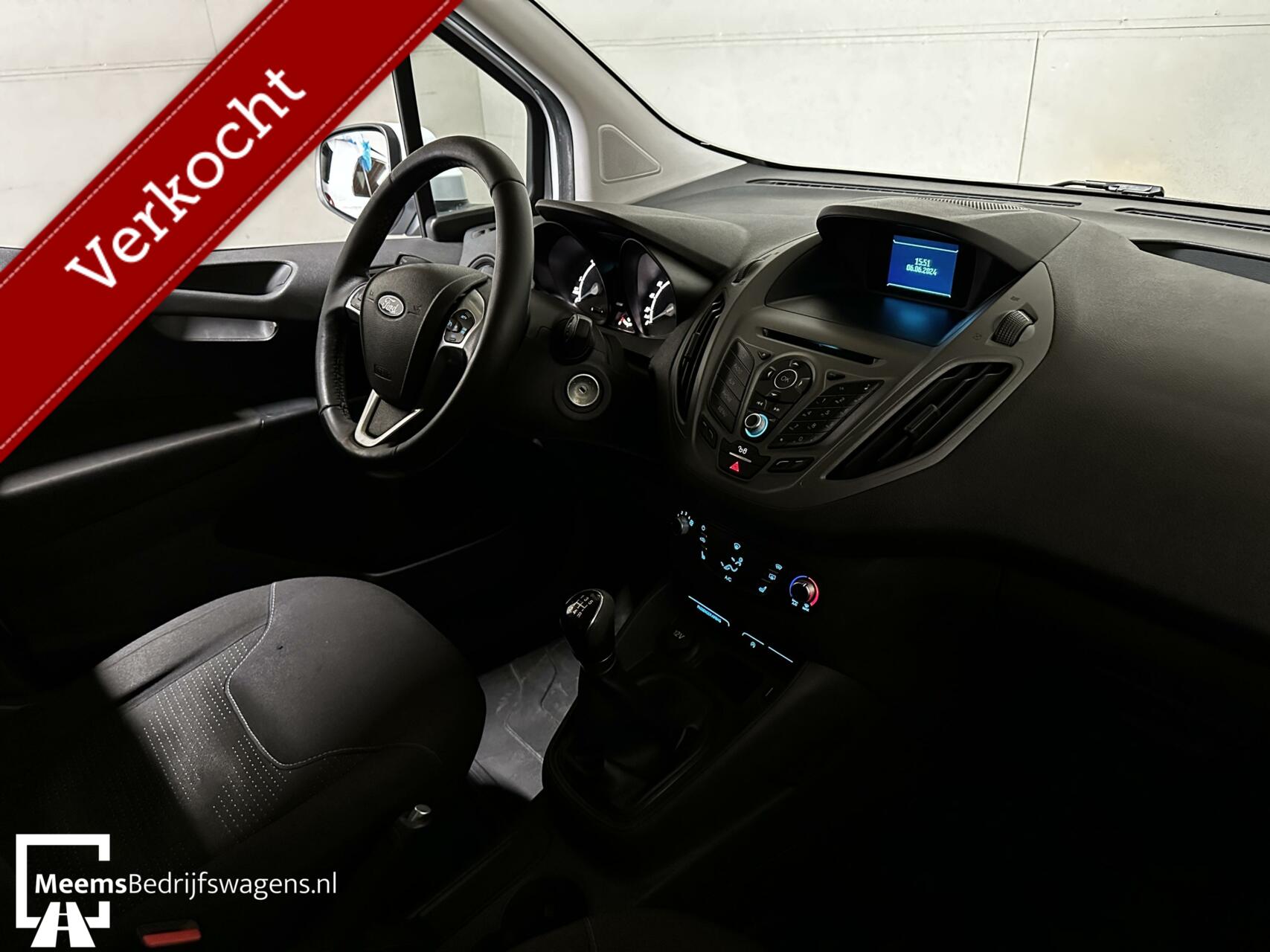 Foto van Ford Transit Courier Airco Cruise Stoelverw Bleut