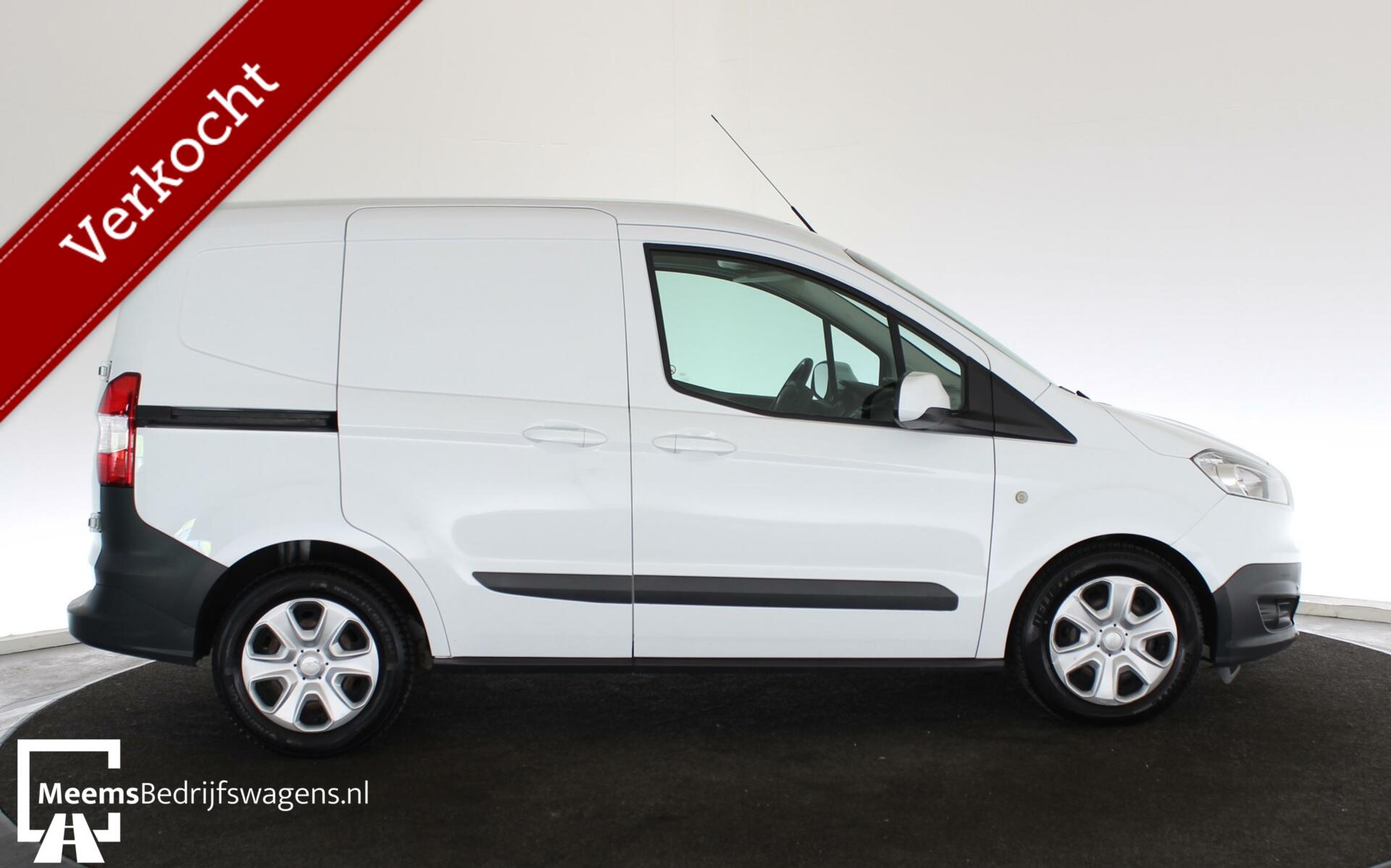 Foto van Ford Transit Courier Airco Cruise Stoelverw Bleut