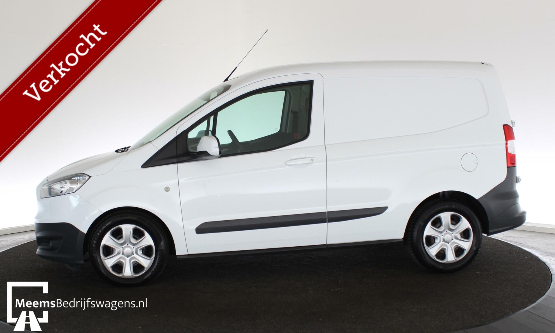 Foto van Ford Transit Courier Airco Cruise Stoelverw Bleut