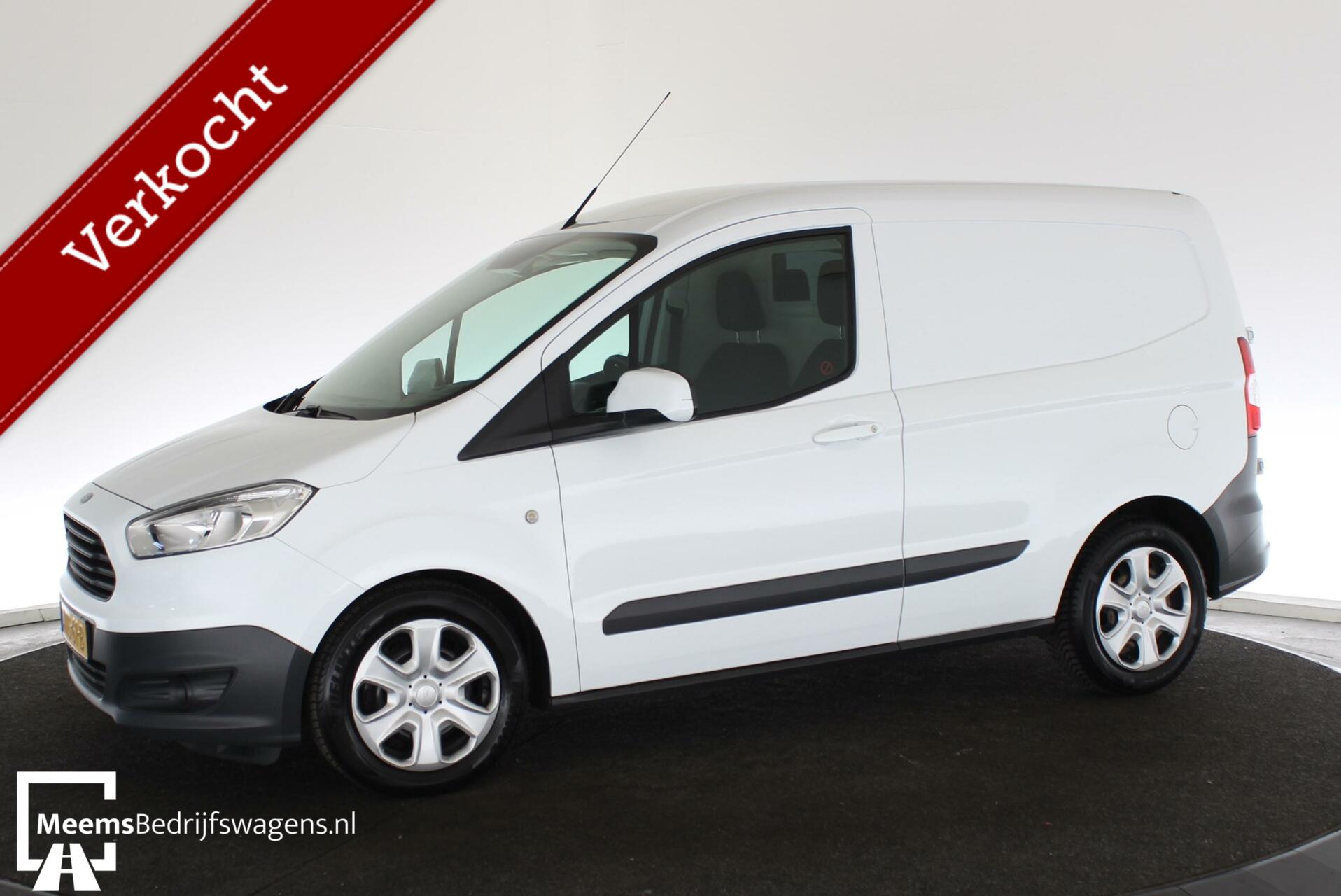 Foto van Ford Transit Courier Airco Cruise Stoelverw Bleut