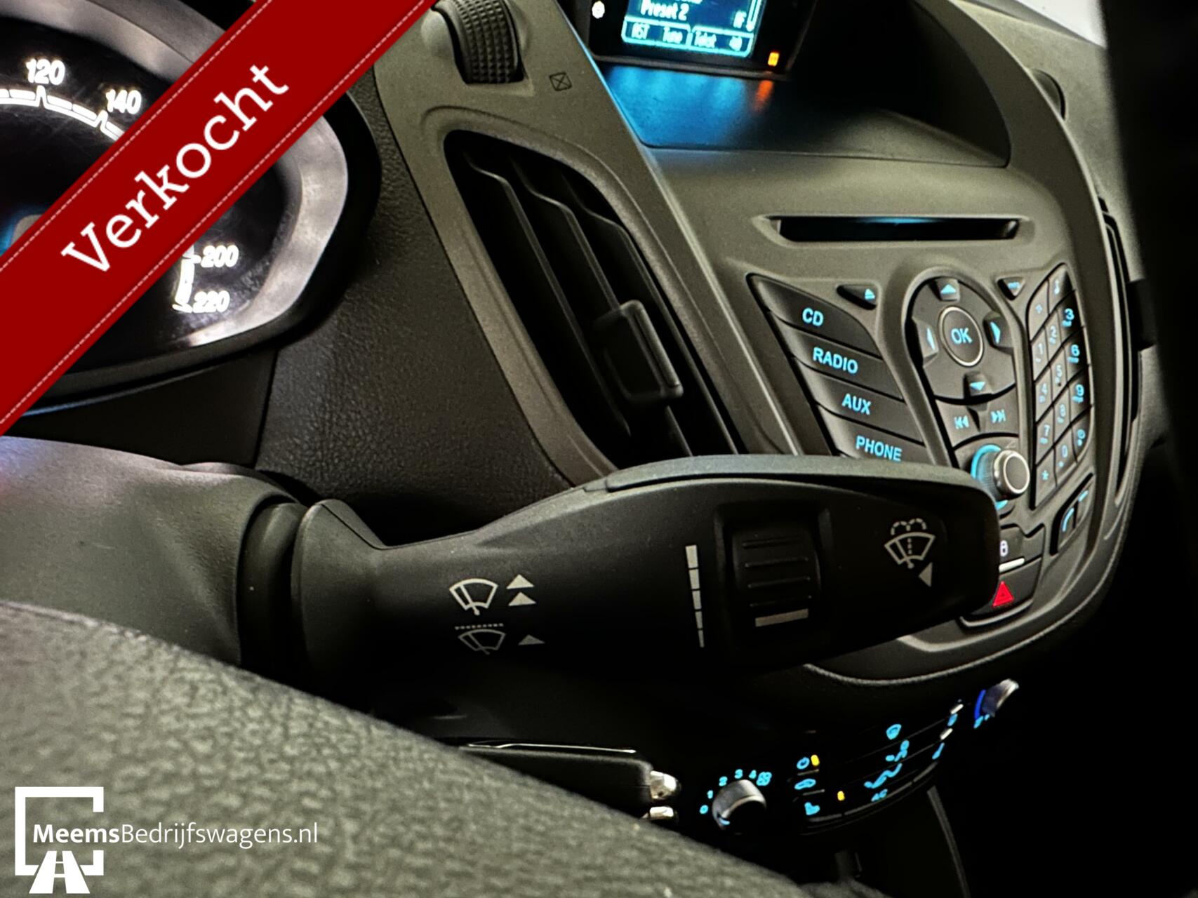Foto van Ford Transit Courier Airco Cruise Stoelverw Bleut